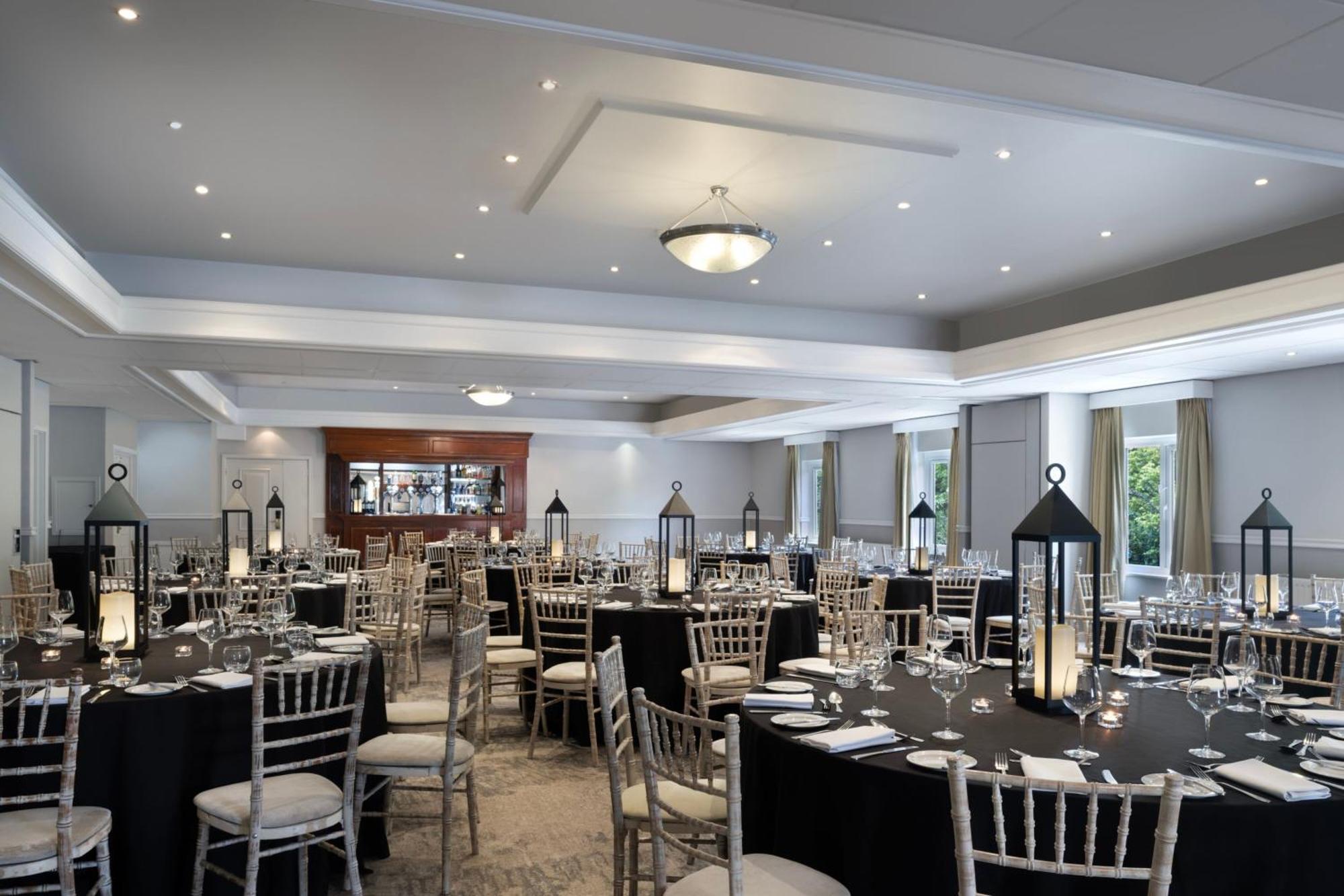 Delta Hotels By Marriott Tudor Park Country Club Мейдстон Экстерьер фото
