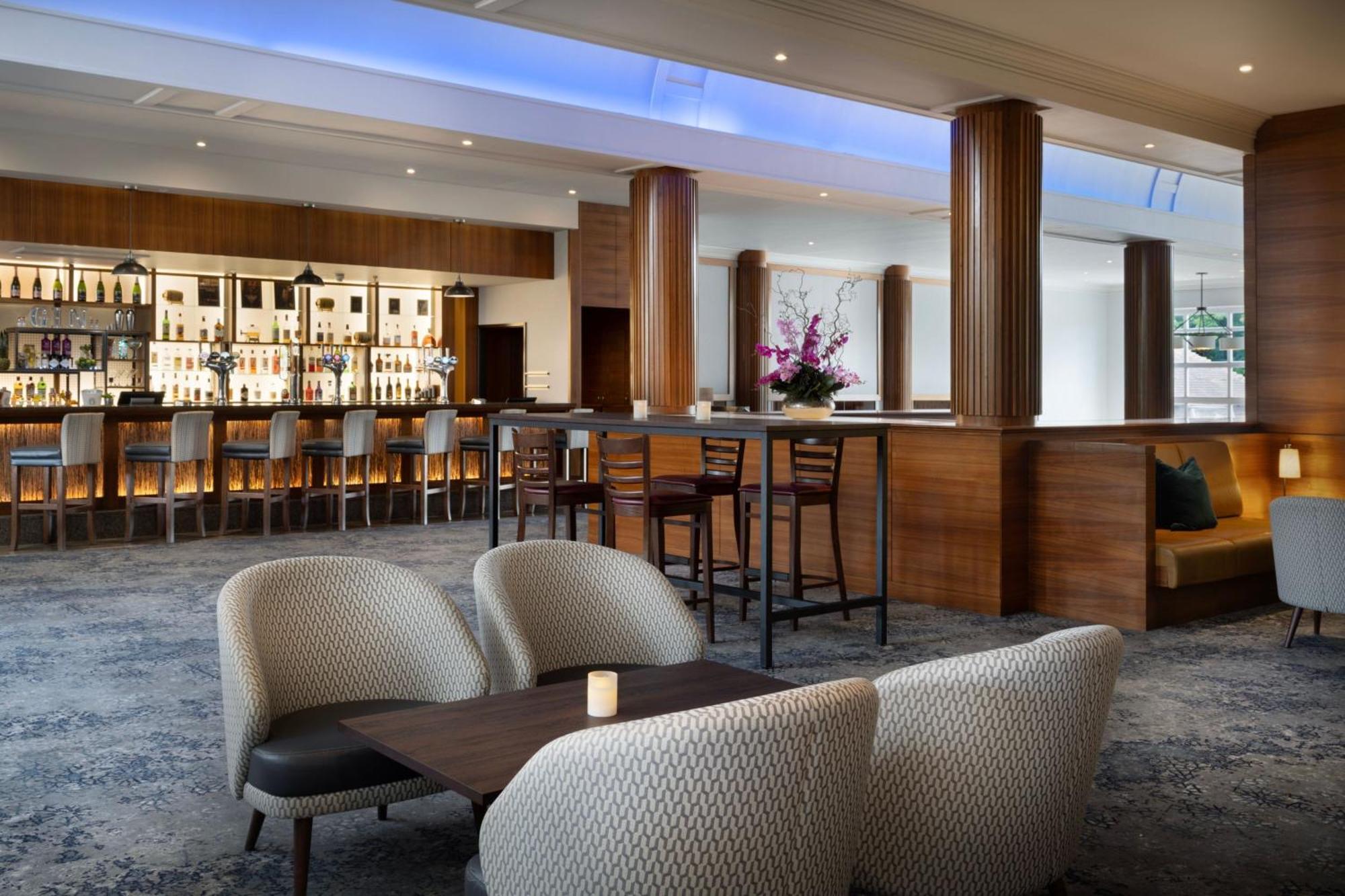 Delta Hotels By Marriott Tudor Park Country Club Мейдстон Экстерьер фото