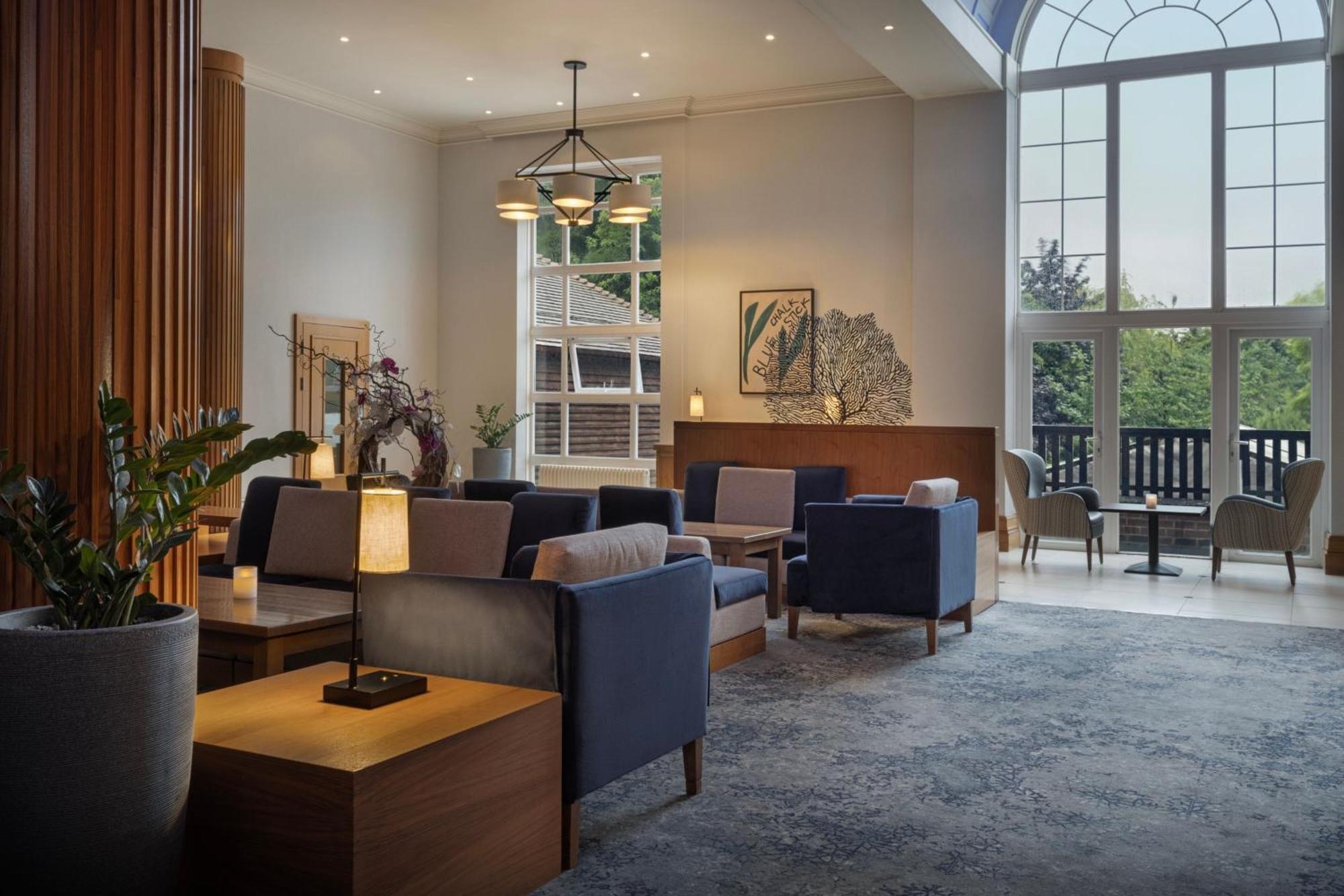 Delta Hotels By Marriott Tudor Park Country Club Мейдстон Экстерьер фото