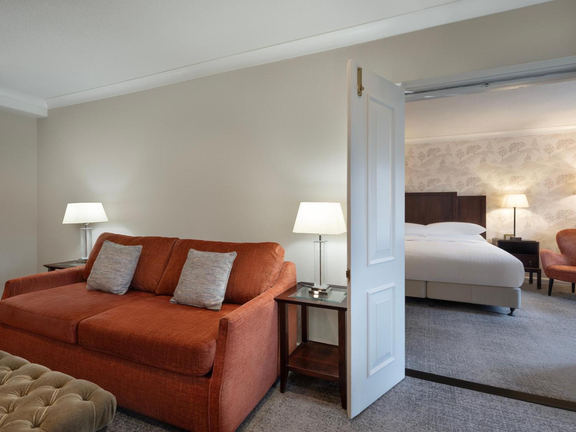 Delta Hotels By Marriott Tudor Park Country Club Мейдстон Экстерьер фото